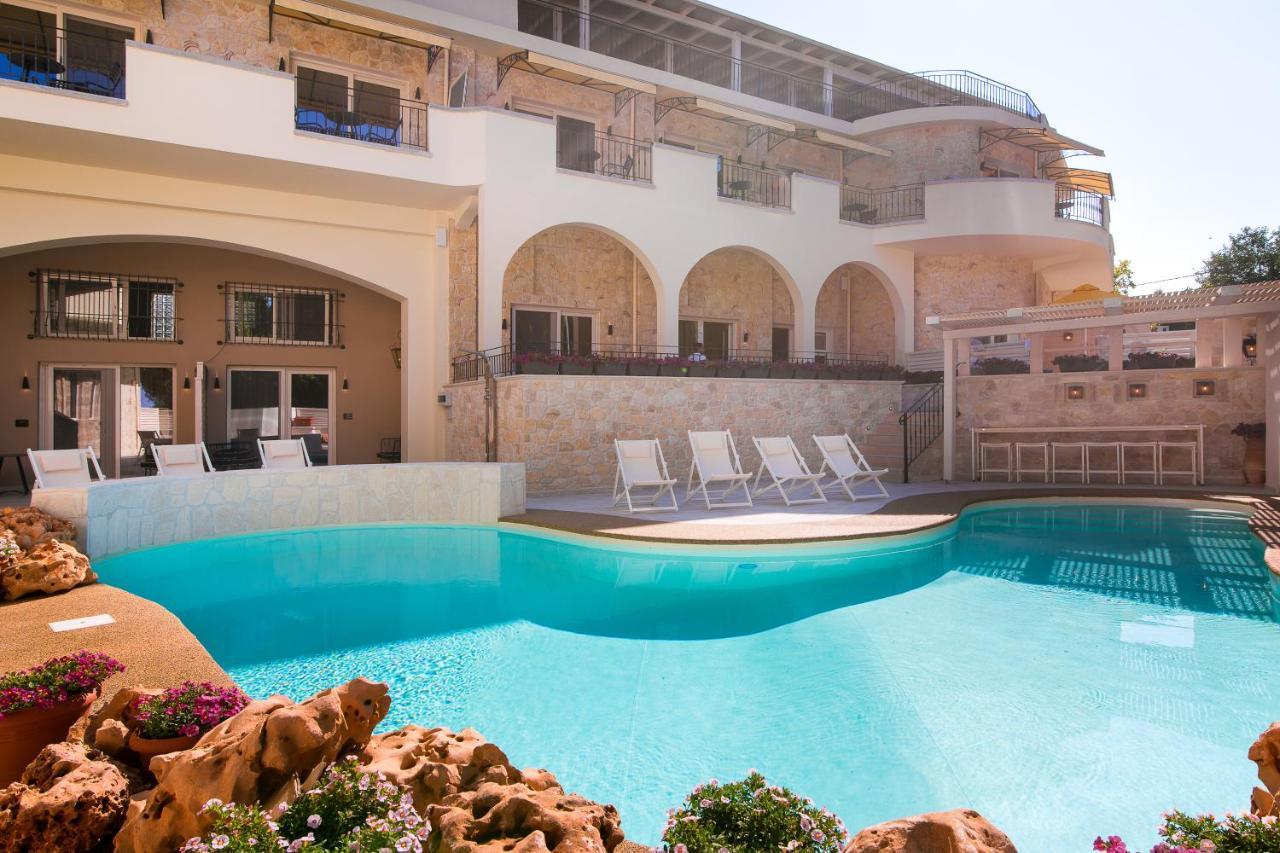 Neikos Mediterraneo Luxury Suites Chaniotis Dış mekan fotoğraf